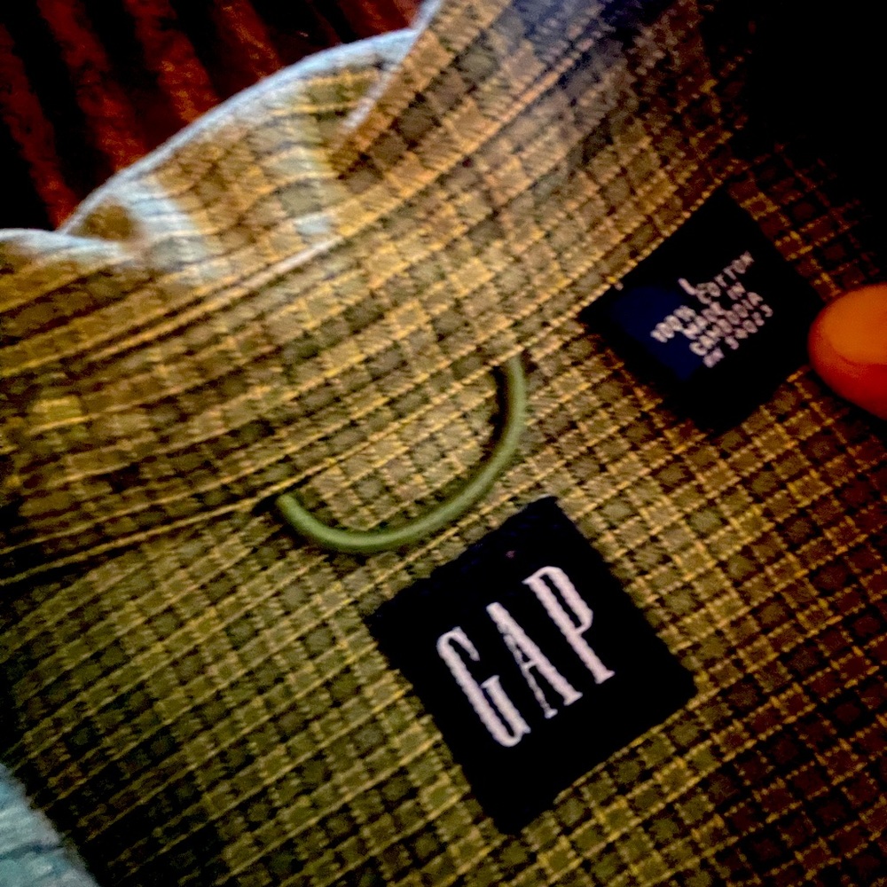 Men’s long sleeve button down shirt GAP size large.  Great color for fall.